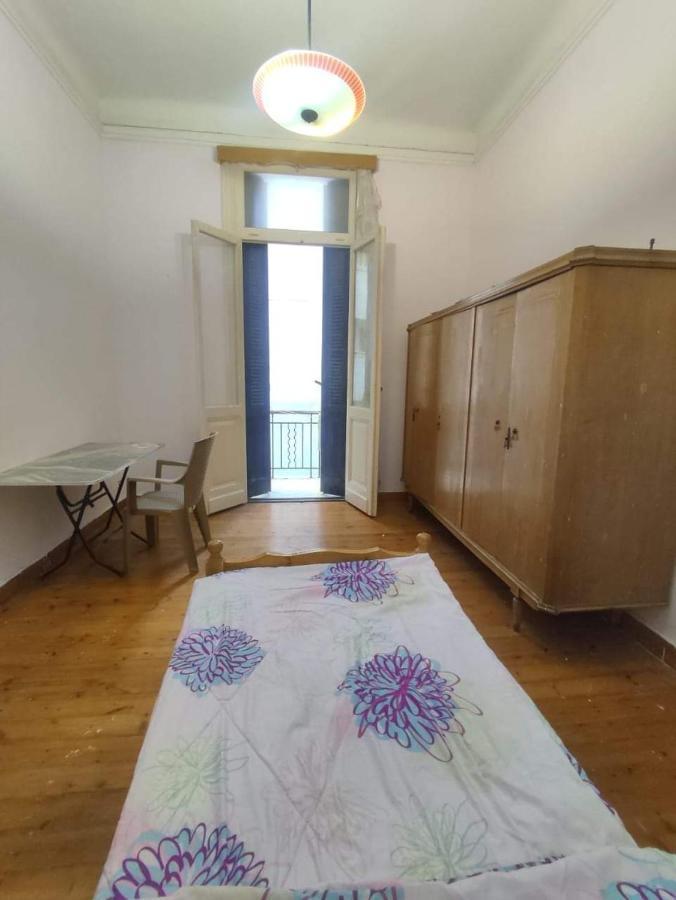 Room No5 A Private Room With Balcony For Men Only And No Ladies Allowed غرفة خاصة للرجال فقط ممنوع السيدات Александрия Екстериор снимка